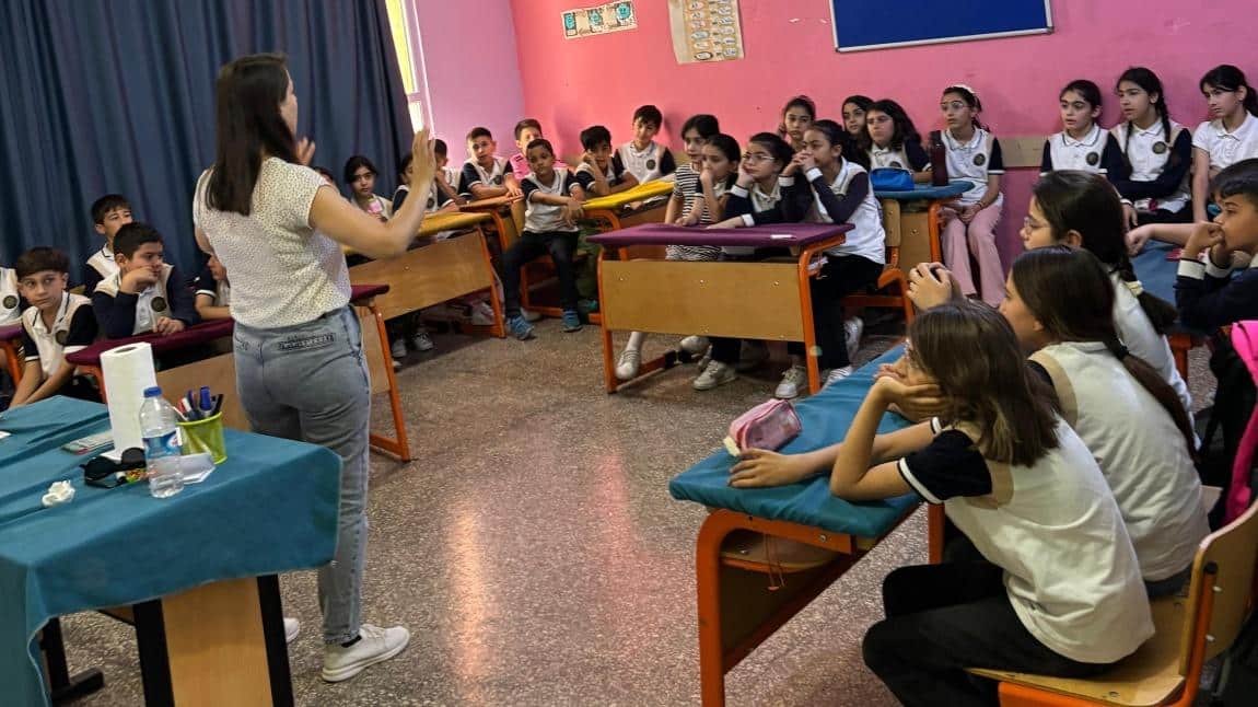 4. Sınıf Öğrencilerimize Rehber Öğretmenimiz Tarafından 
